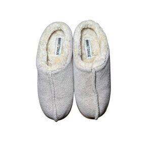 MINNETONKA Faux Fur Cozy Slippers 9